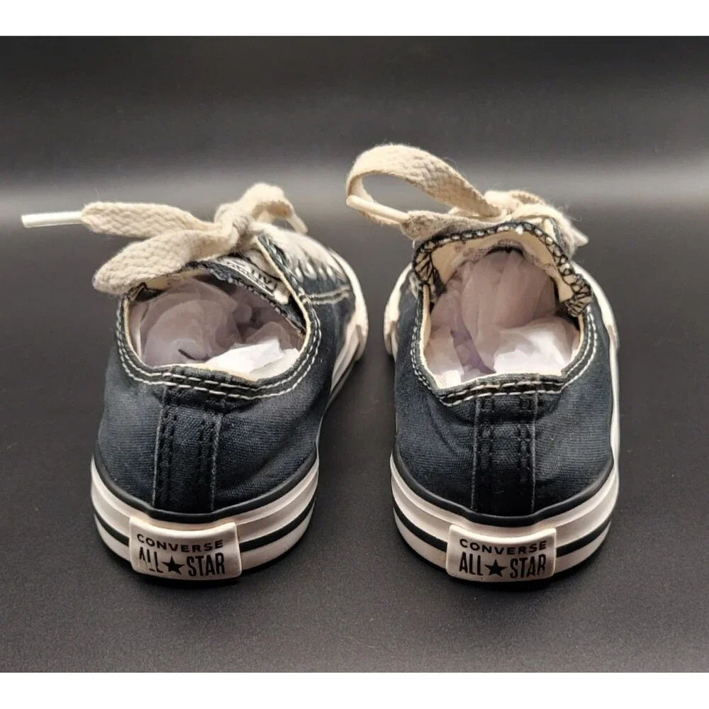 Converse Infant Size 7 (18-30 months suggested) Black Shoes Sneakers